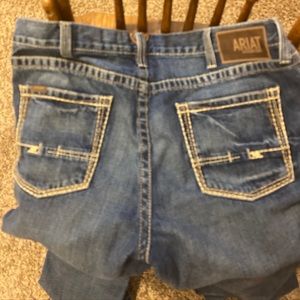 Ariat M5 Mens jeans - 36/32 - medium wash - Like New!
